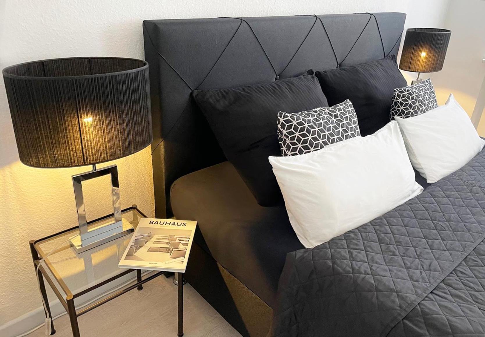 Bauhaus Design-Luxus Apartment, 20Er Jahre Stil, Garten ゲーラ エクステリア 写真